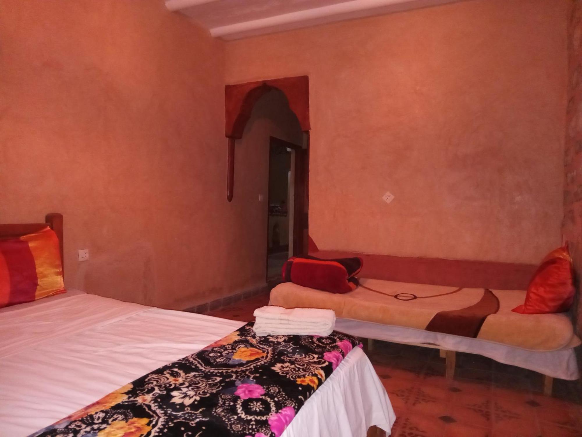 Dar Zara Hotel Tiourjdal Kültér fotó